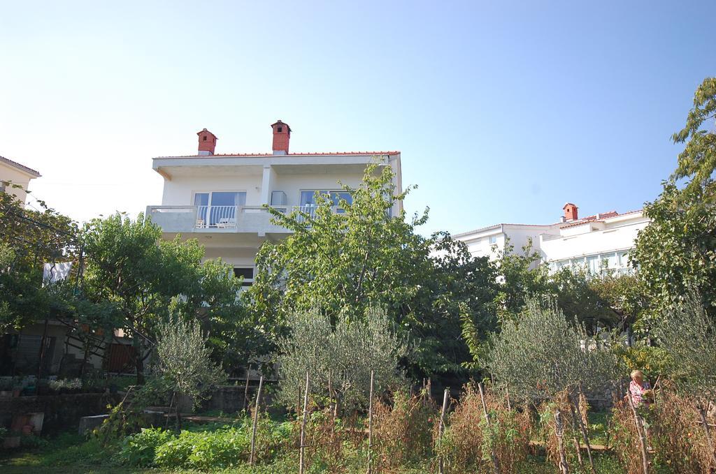 Apartments Curicta 1 Krk Town Bagian luar foto