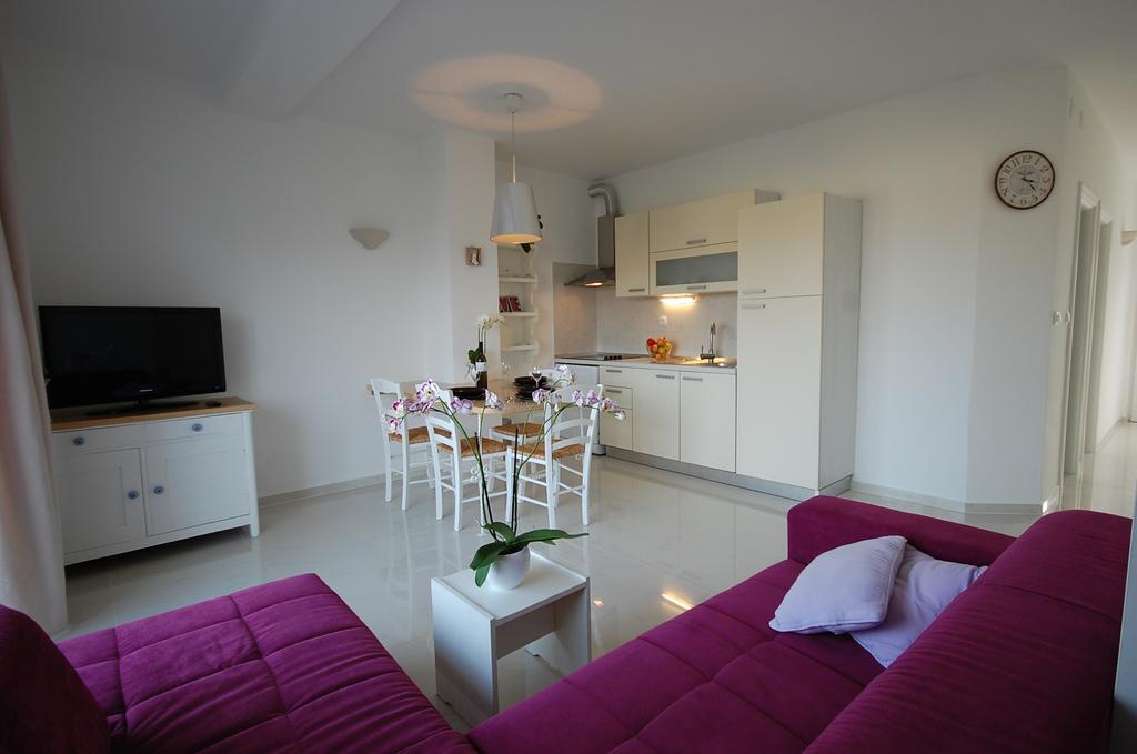 Apartments Curicta 1 Krk Town Bagian luar foto
