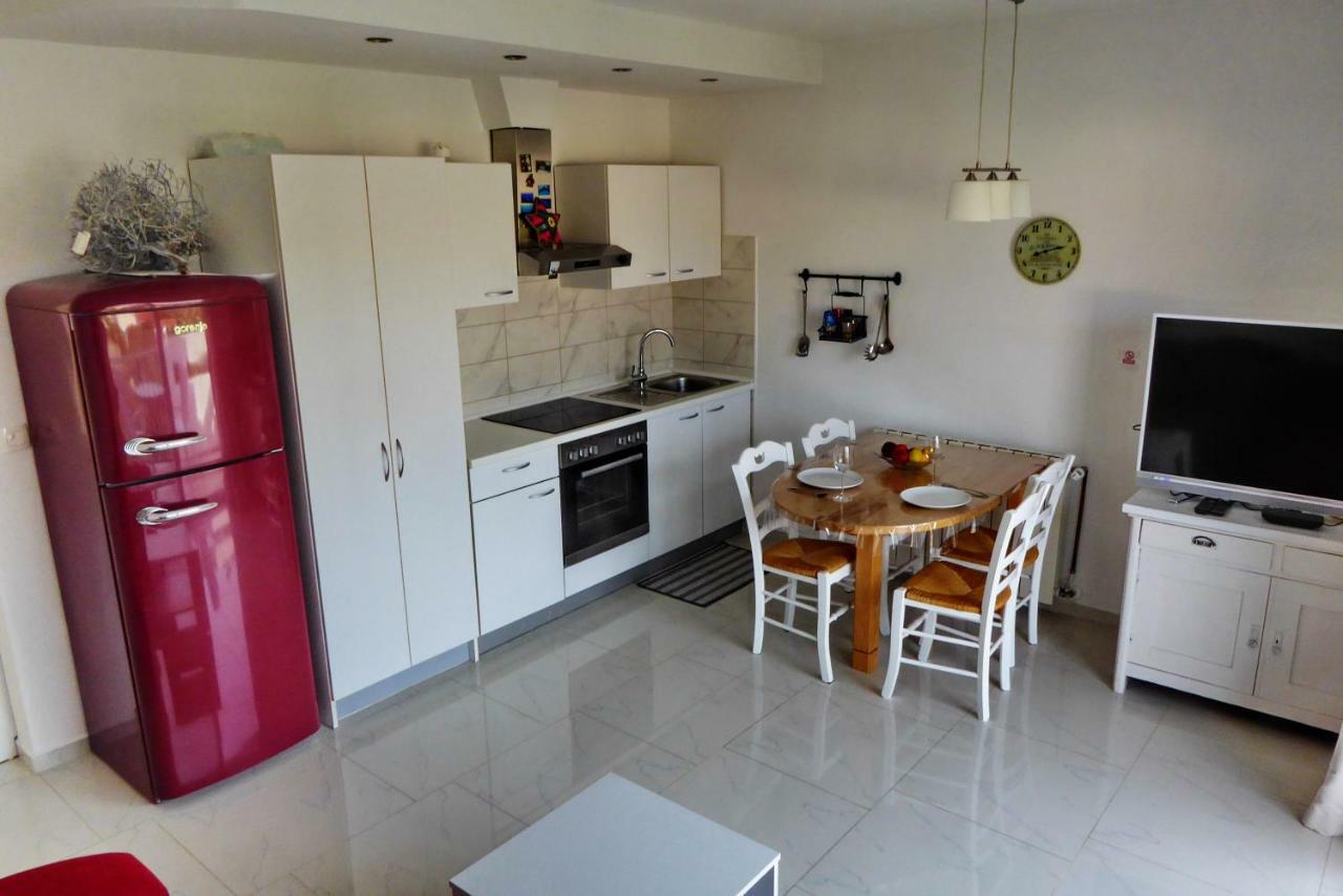 Apartments Curicta 1 Krk Town Bagian luar foto