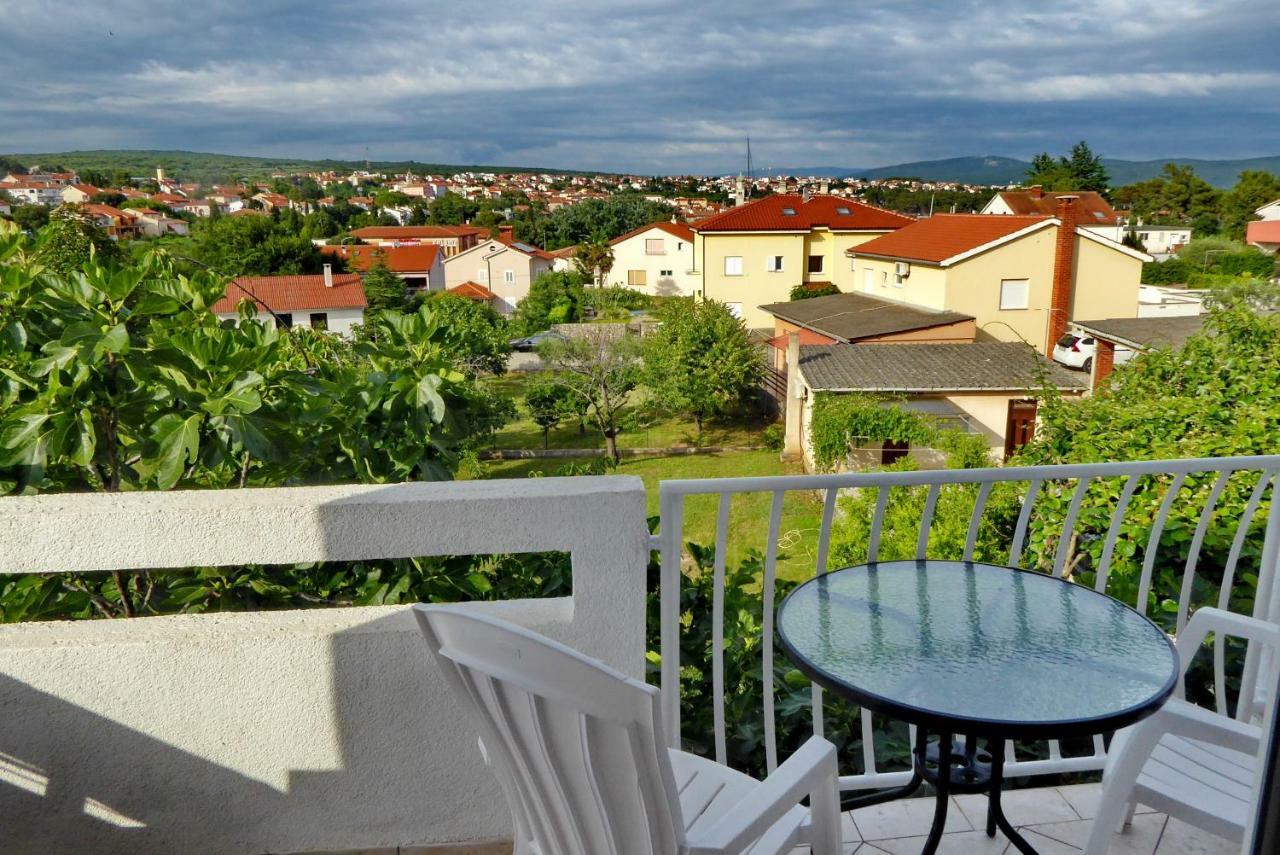 Apartments Curicta 1 Krk Town Bagian luar foto
